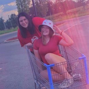 Meet your Posher, Allie